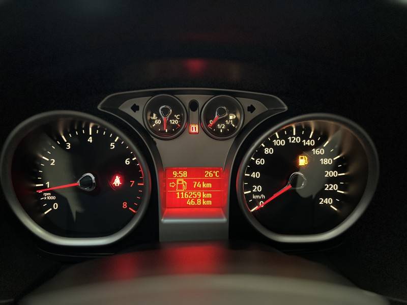 FORD - FOCUS - 2012/2012 - Cinza - R$ 42.900,00