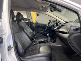 FORD - FIESTA - 2014/2014 - Branca - R$ 48.900,00