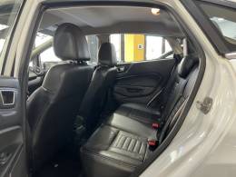 FORD - FIESTA - 2014/2014 - Branca - R$ 48.900,00