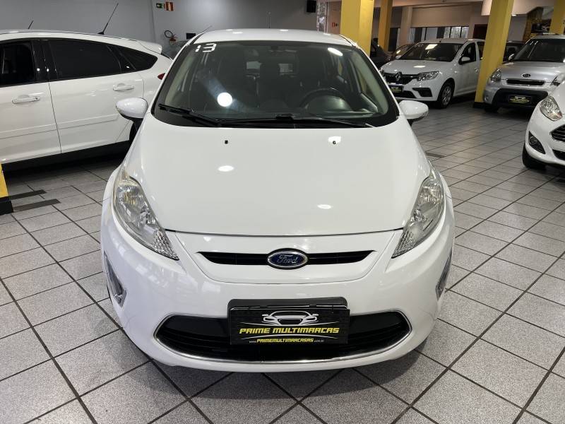 FORD - FIESTA - 2013/2013 - Branca - R$ 41.900,00