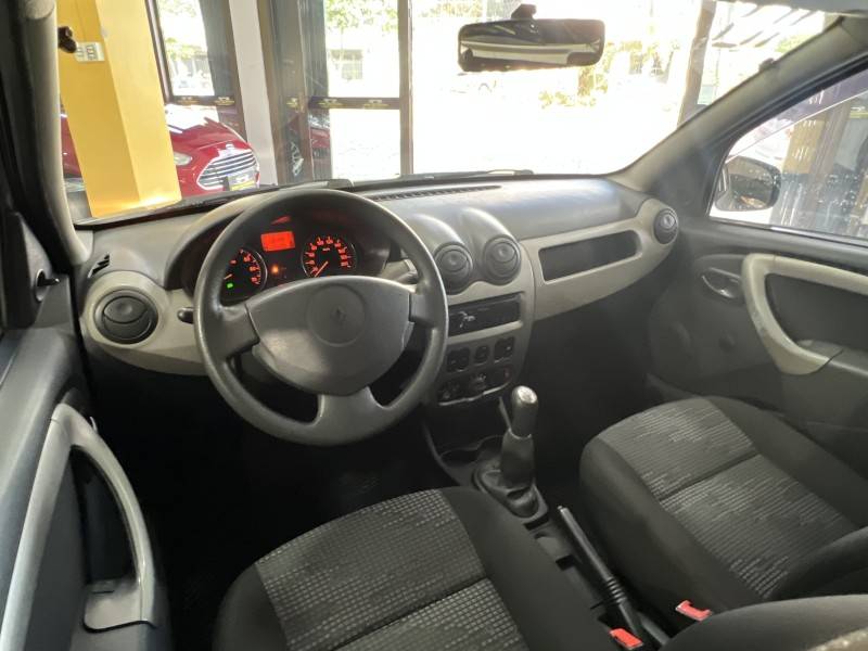 RENAULT - SANDERO - 2010/2010 - Prata - R$ 24.900,00