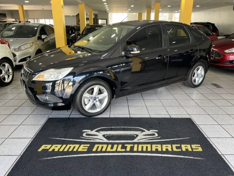 FORD - FOCUS - 2013/2013 - Preta - R$ 41.900,00