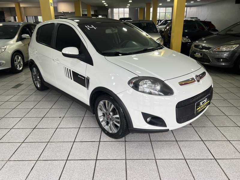 FIAT - PALIO - 2013/2014 - Branca - R$ 44.900,00