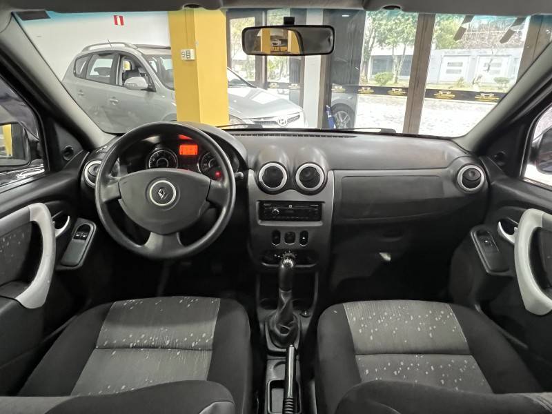 RENAULT - LOGAN - 2011/2011 - Cinza - R$ 28.900,00