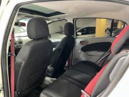 FIAT - PALIO - 2013/2014 - Branca - R$ 44.900,00