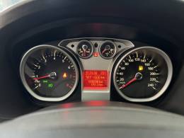 FORD - FOCUS - 2010/2010 - Cinza - R$ 38.900,00