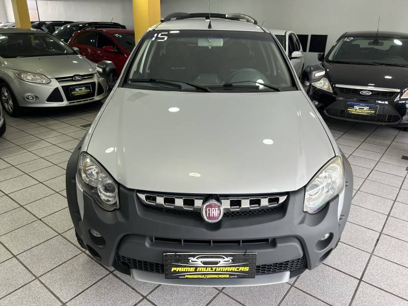 FIAT - PALIO - 2014/2015 - Prata - R$ 46.900,00