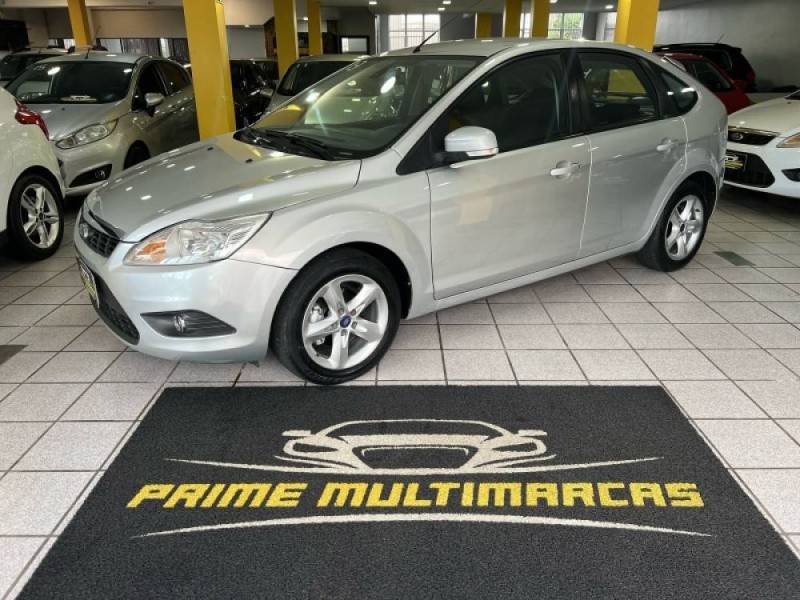 FORD - FOCUS - 2013/2013 - Prata - R$ 43.900,00