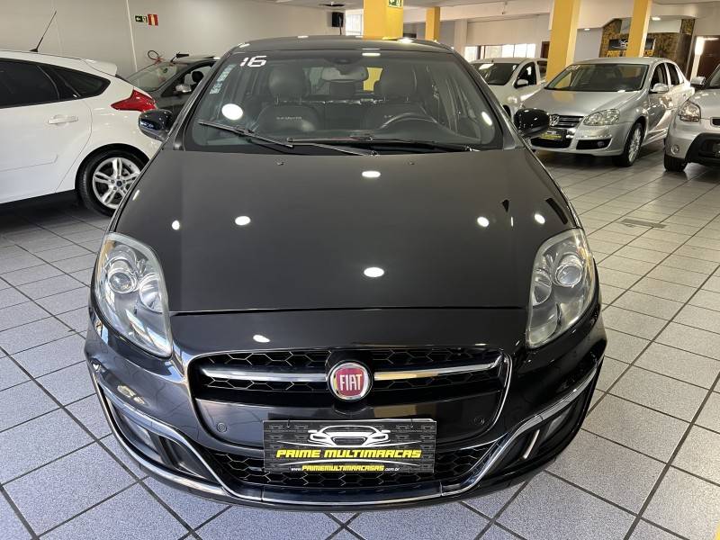 FIAT - BRAVO - 2016/2016 - Preta - R$ 49.900,00