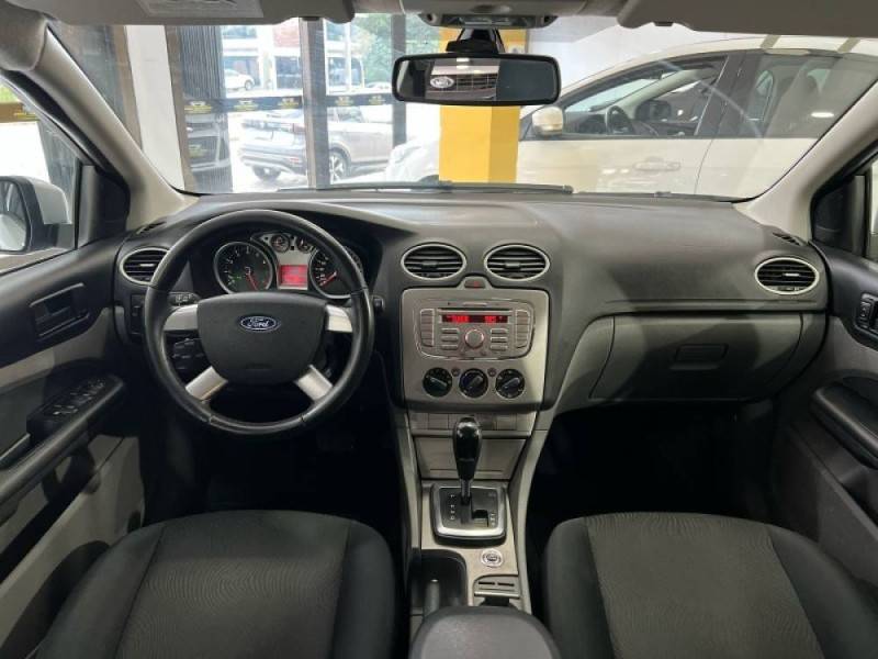 FORD - FOCUS - 2013/2013 - Prata - R$ 43.900,00
