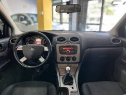 FORD - FOCUS - 2013/2013 - Preta - R$ 42.900,00
