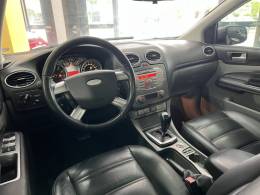 FORD - FOCUS - 2010/2010 - Cinza - R$ 38.900,00