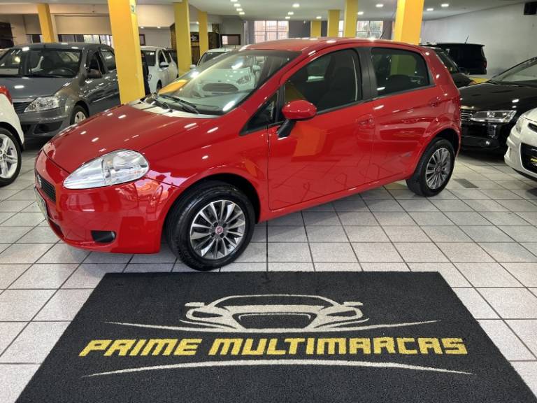 FIAT - PUNTO - 2010/2010 - Vermelha - R$ 30.900,00