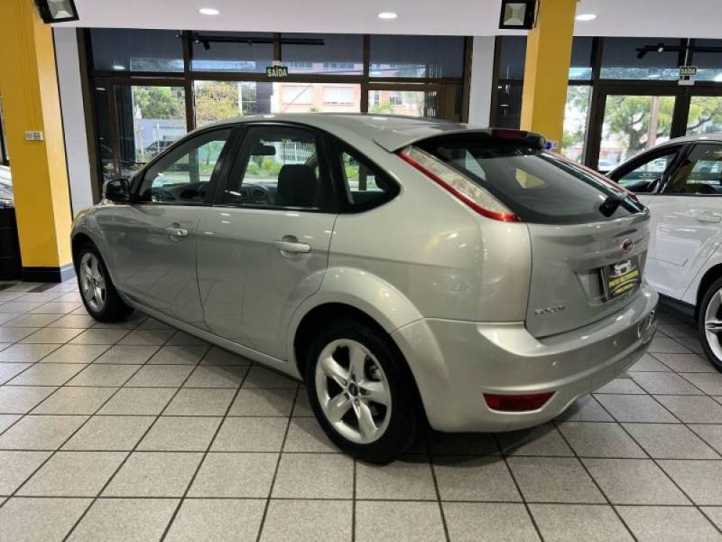 FORD - FOCUS - 2013/2013 - Prata - R$ 43.900,00