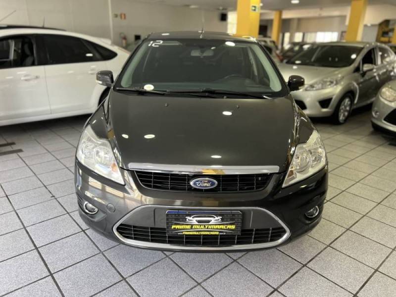 FORD - FOCUS - 2012/2012 - Cinza - R$ 42.900,00
