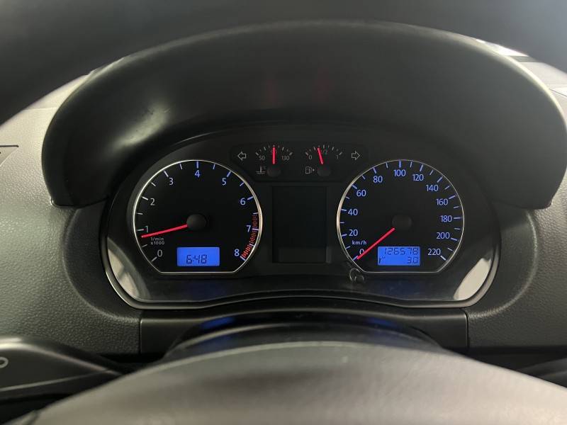 VOLKSWAGEN - POLO - 2010/2010 - Preta - R$ 33.900,00