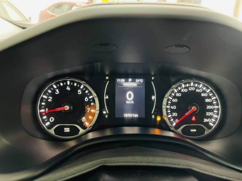 JEEP - RENEGADE - 2015/2016 - Preta - R$ 65.900,00