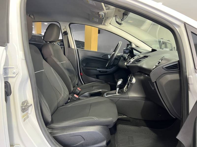 FORD - FIESTA - 2014/2014 - Branca - R$ 41.900,00