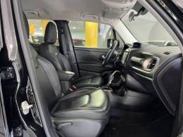 JEEP - RENEGADE - 2015/2016 - Preta - R$ 65.900,00