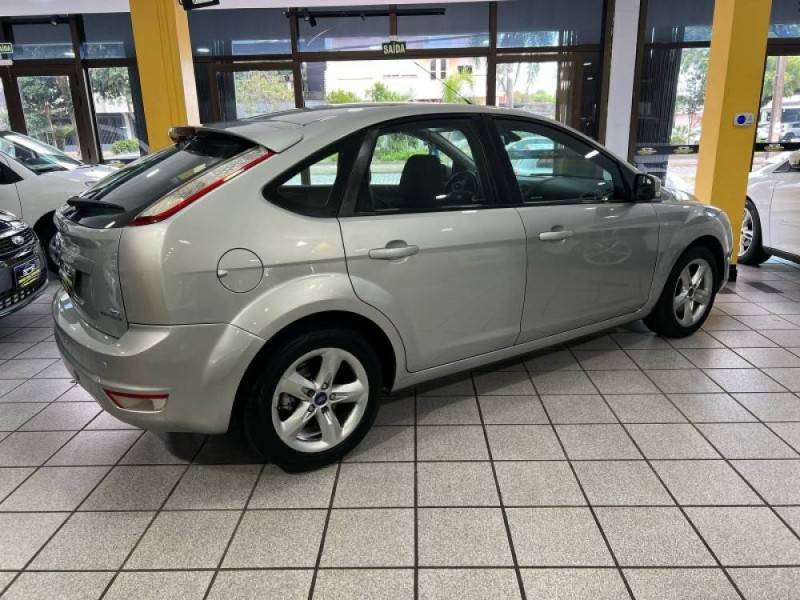 FORD - FOCUS - 2013/2013 - Prata - R$ 43.900,00