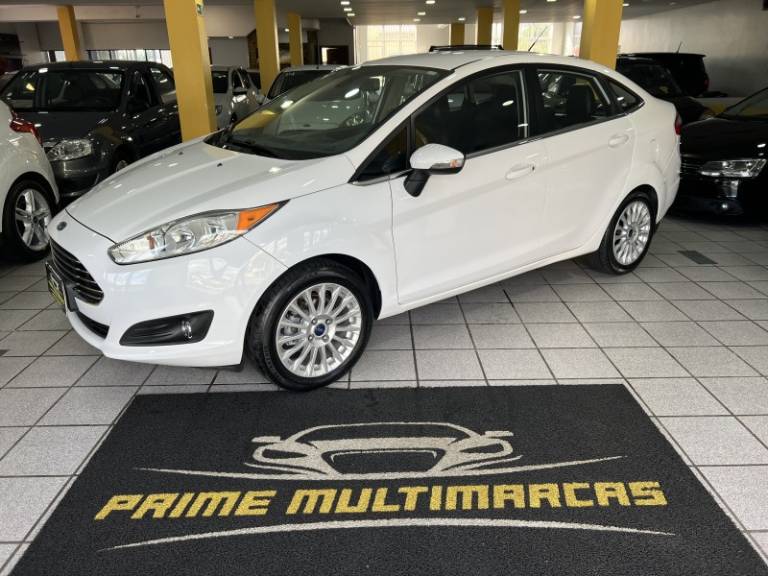 FORD - FIESTA - 2014/2014 - Branca - R$ 48.900,00
