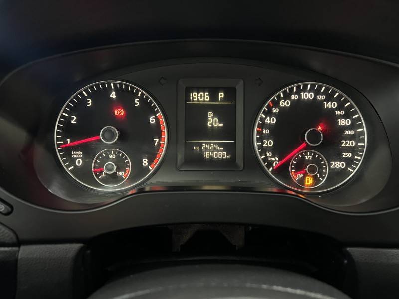 VOLKSWAGEN - JETTA - 2011/2011 - Preta - R$ 53.900,00