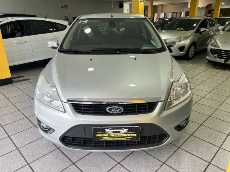 FORD - FOCUS - 2013/2013 - Prata - R$ 43.900,00