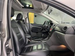 FORD - FOCUS - 2010/2010 - Cinza - R$ 38.900,00