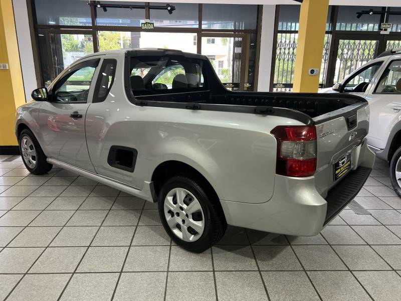 CHEVROLET - MONTANA - 2016/2017 - Prata - R$ 48.900,00